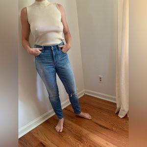 27” Madewell skinny high waisted jeans. 10” rise.